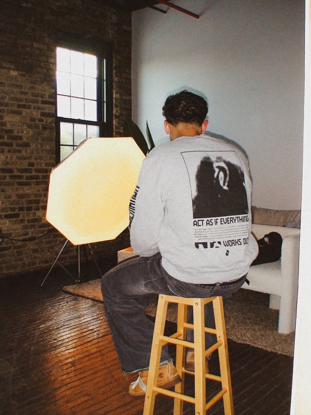 EVERYTHING WORKS OUT (CREWNECK)