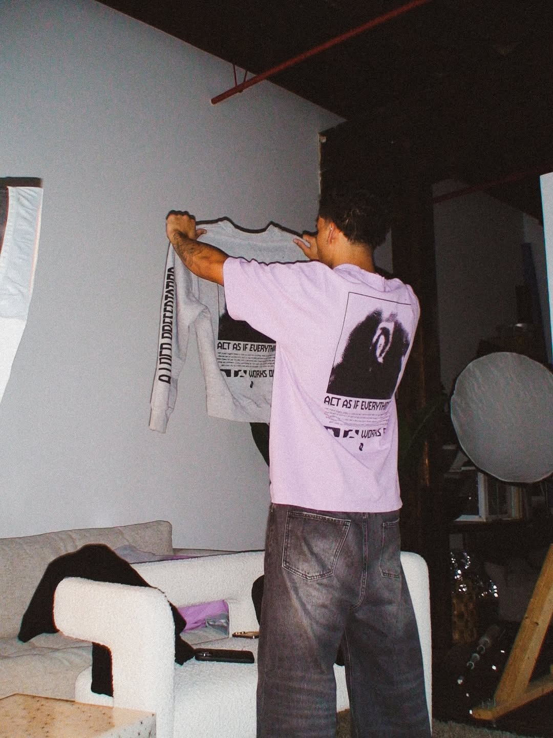 EVERYTHING WORKS OUT (CREWNECK)